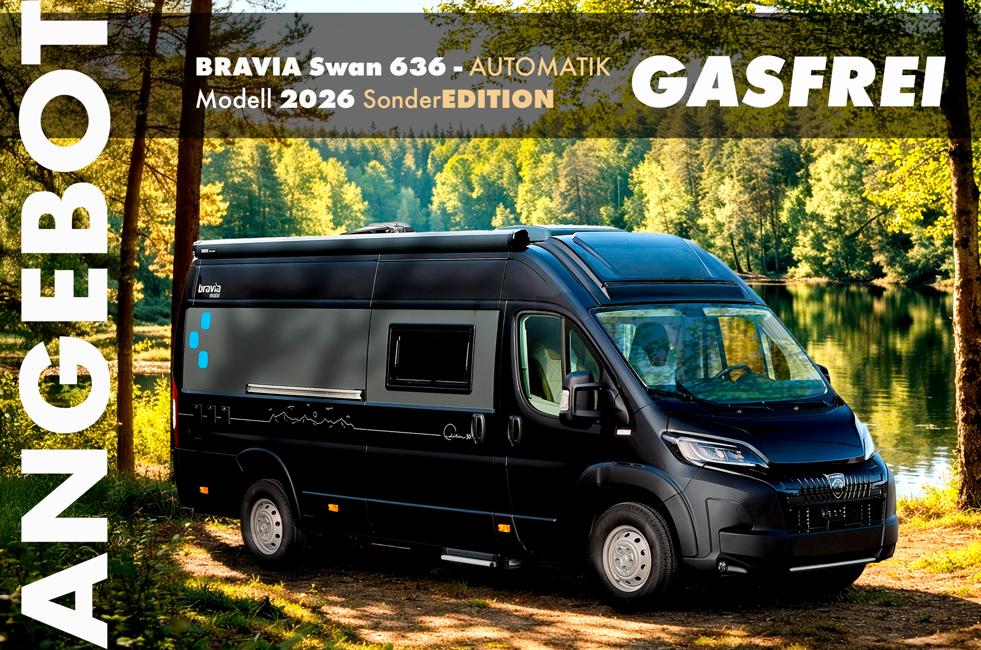 Schwarzer Bravia Van 636 Aussenansicht. Van steht am See bei Sonnenuntergang im Hintergrund sind Berge zu sehen.