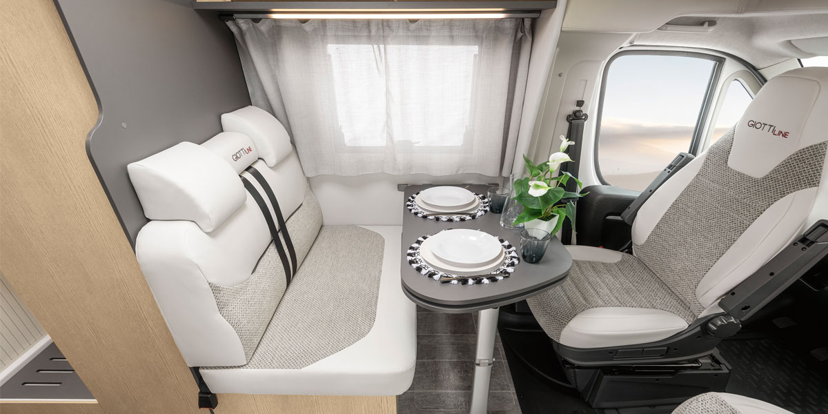 Wohnmobil Giottiline Compact Cx60 Innenansicht