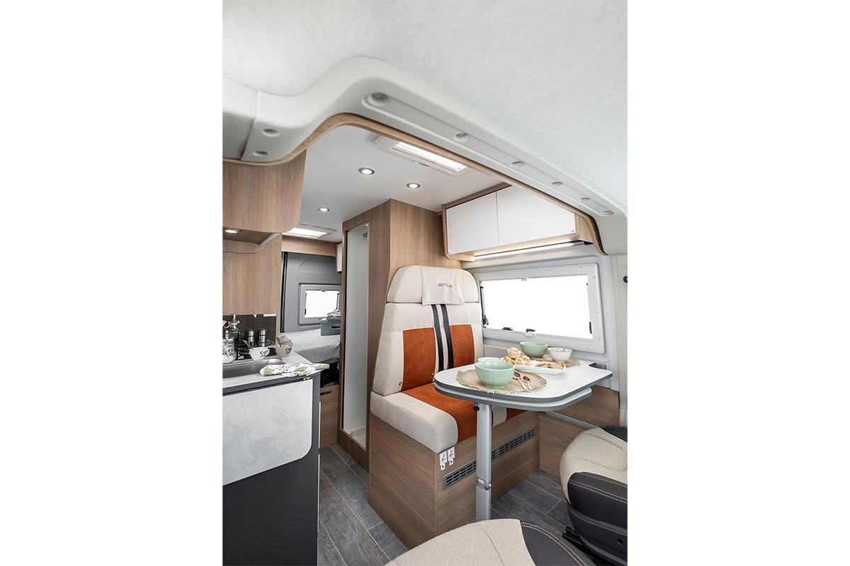 Reisemobil Giottiline Van 54TY Innenansicht