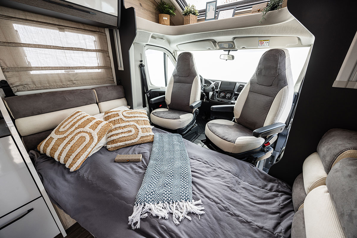 Teilintegriertes Wohnmobil Mississipi Innenfoto Ausstattung