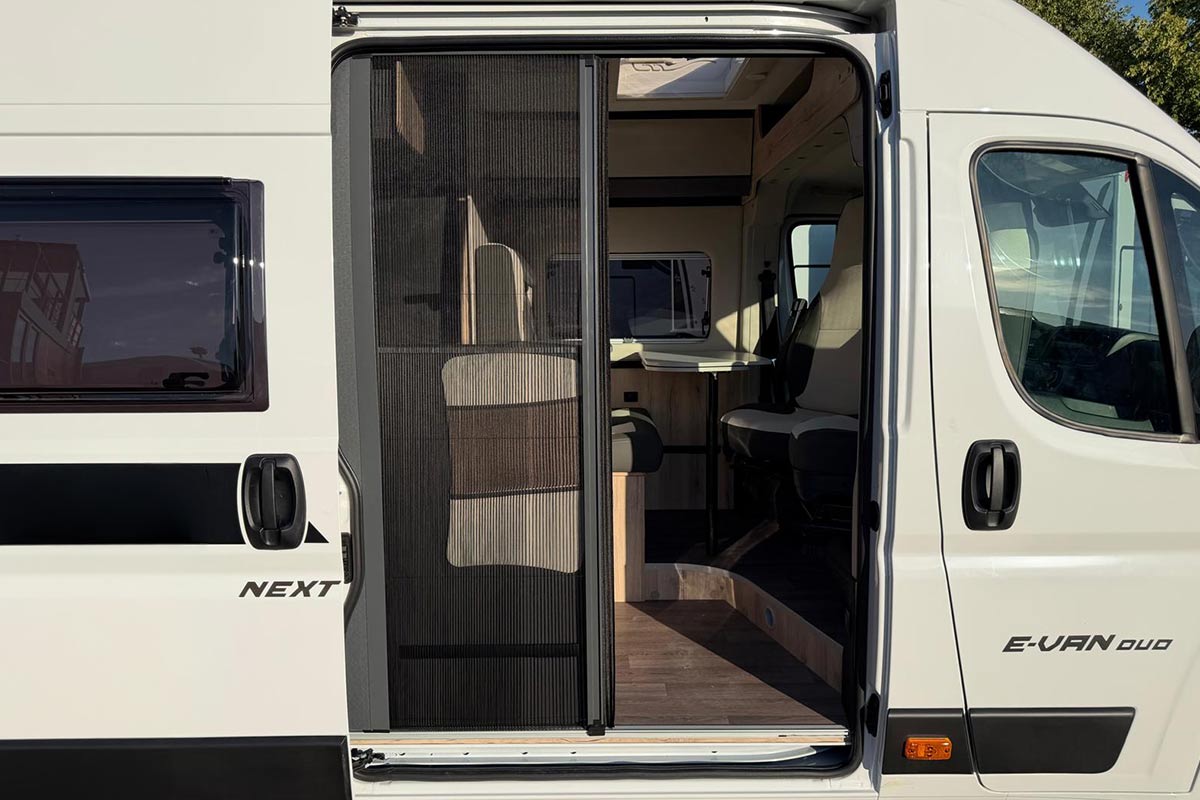 Miller Van 600 neu in weiß