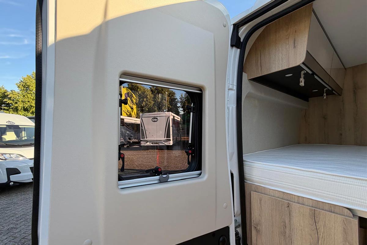 Miller Van 600 neu in weiß